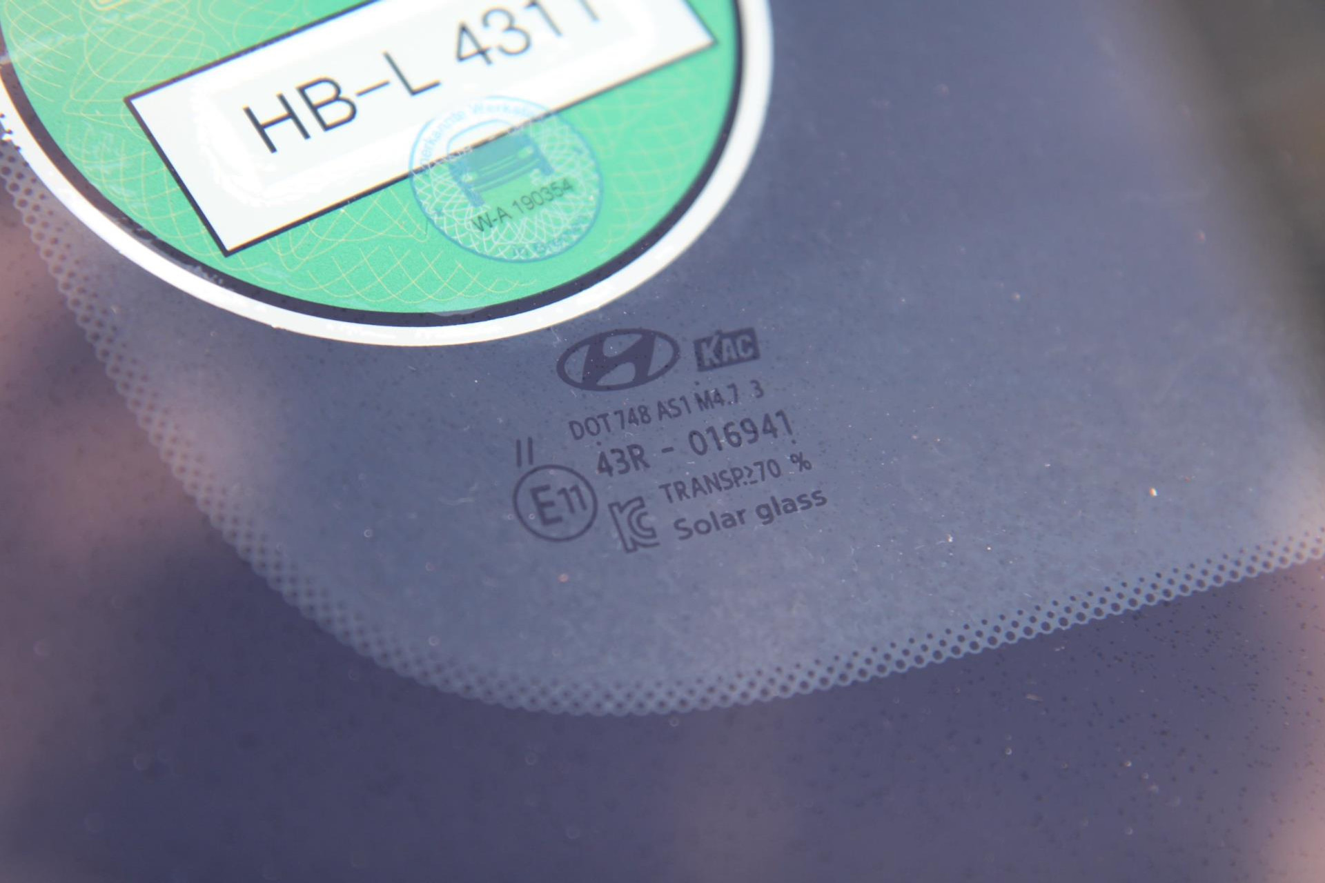 47332721-29.jpg