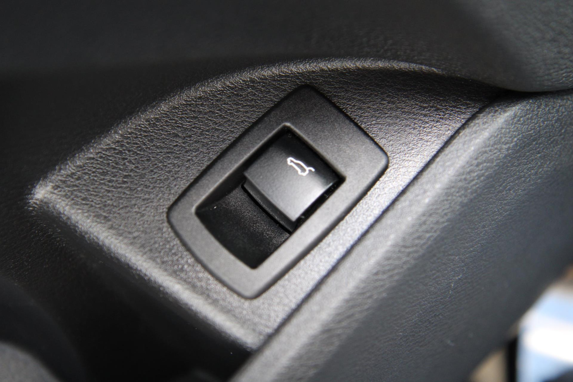 47332731-36.jpg