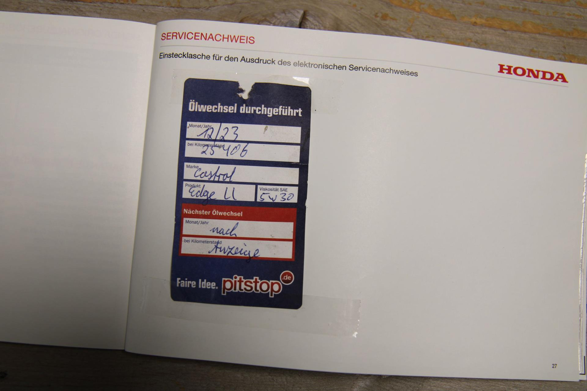 47332738-46.jpg