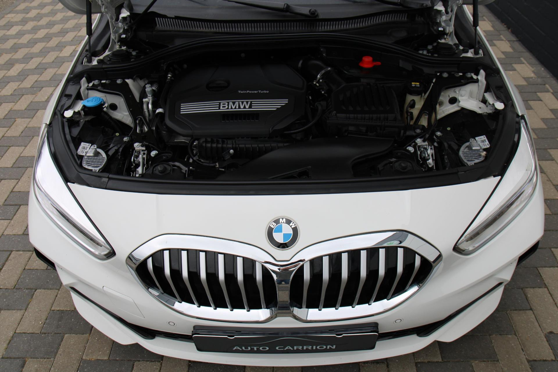 47380168-44.jpg