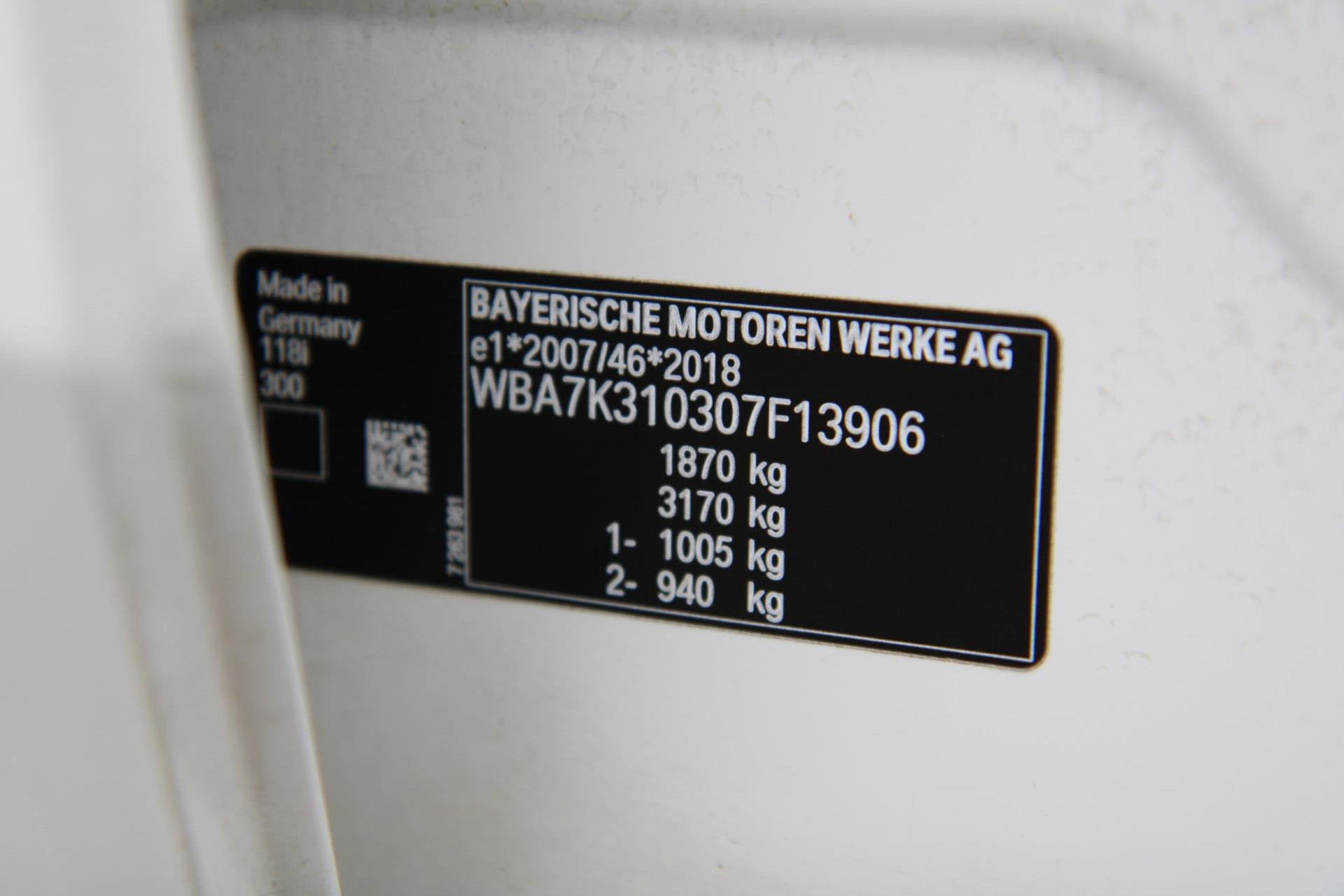 47380168-49.jpg