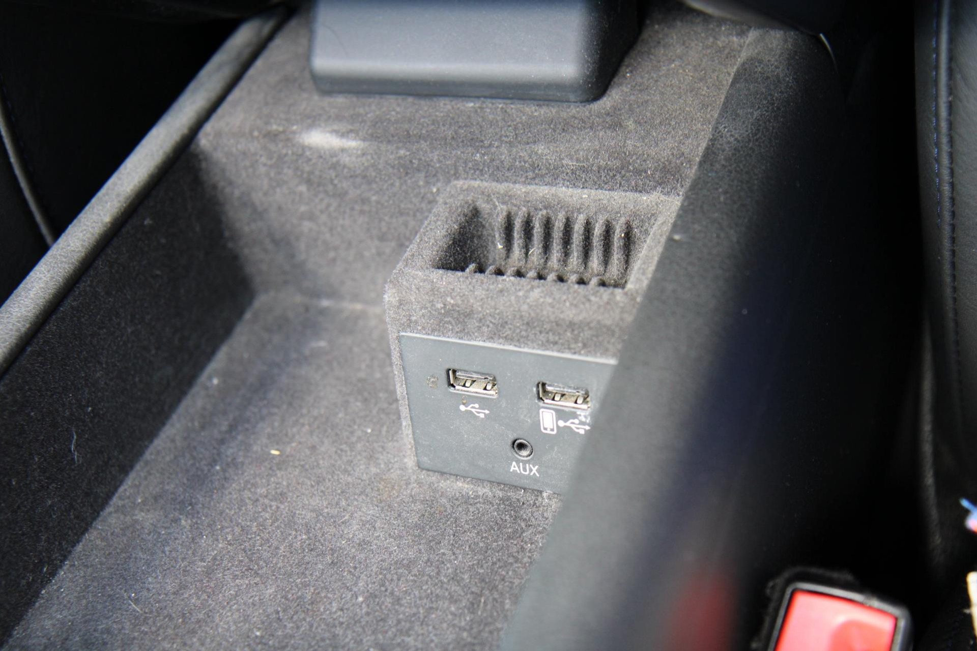 47407623-60.jpg