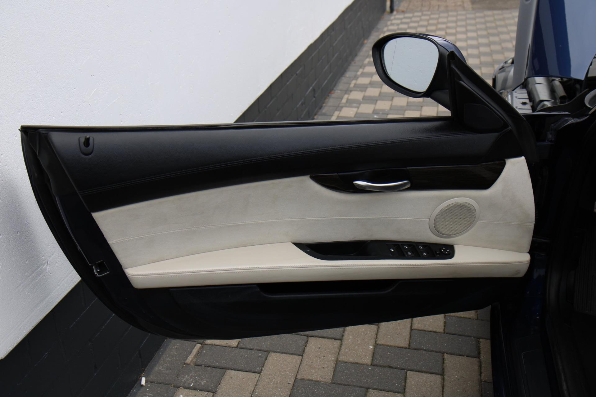 47474941-68.jpg
