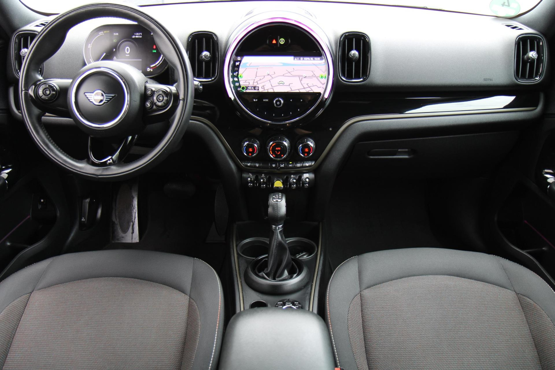 47475211-11.jpg
