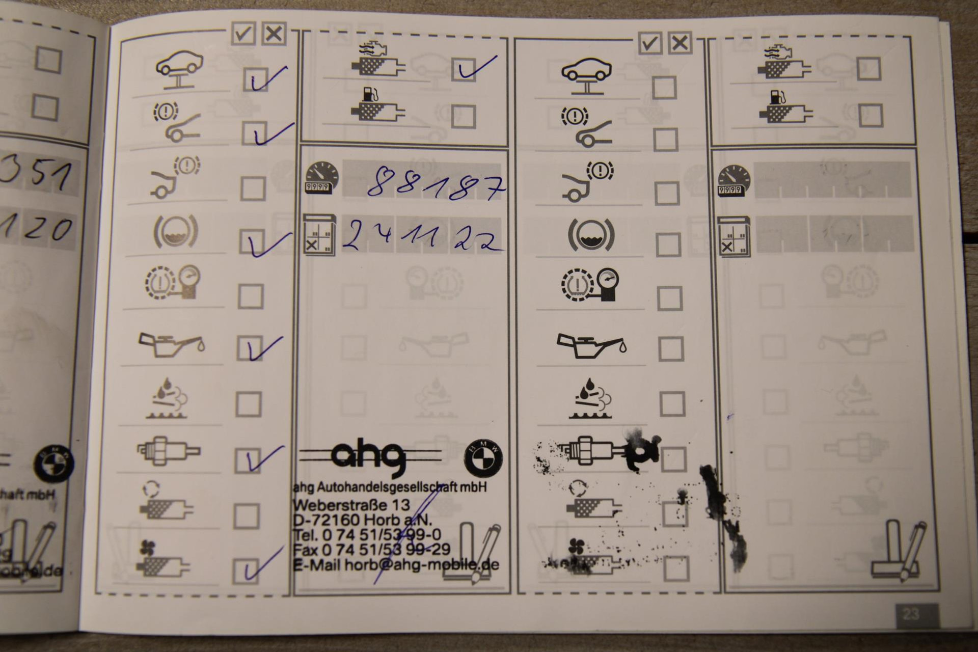 47494090-44.jpg