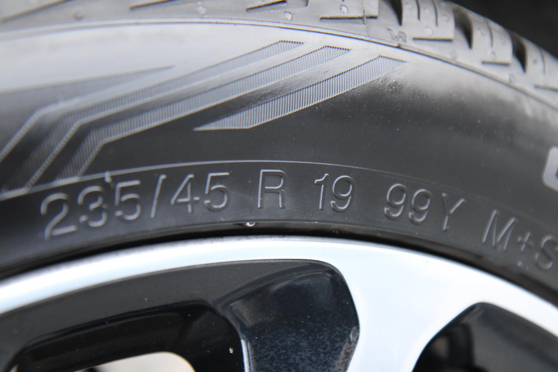 47494123-53.jpg