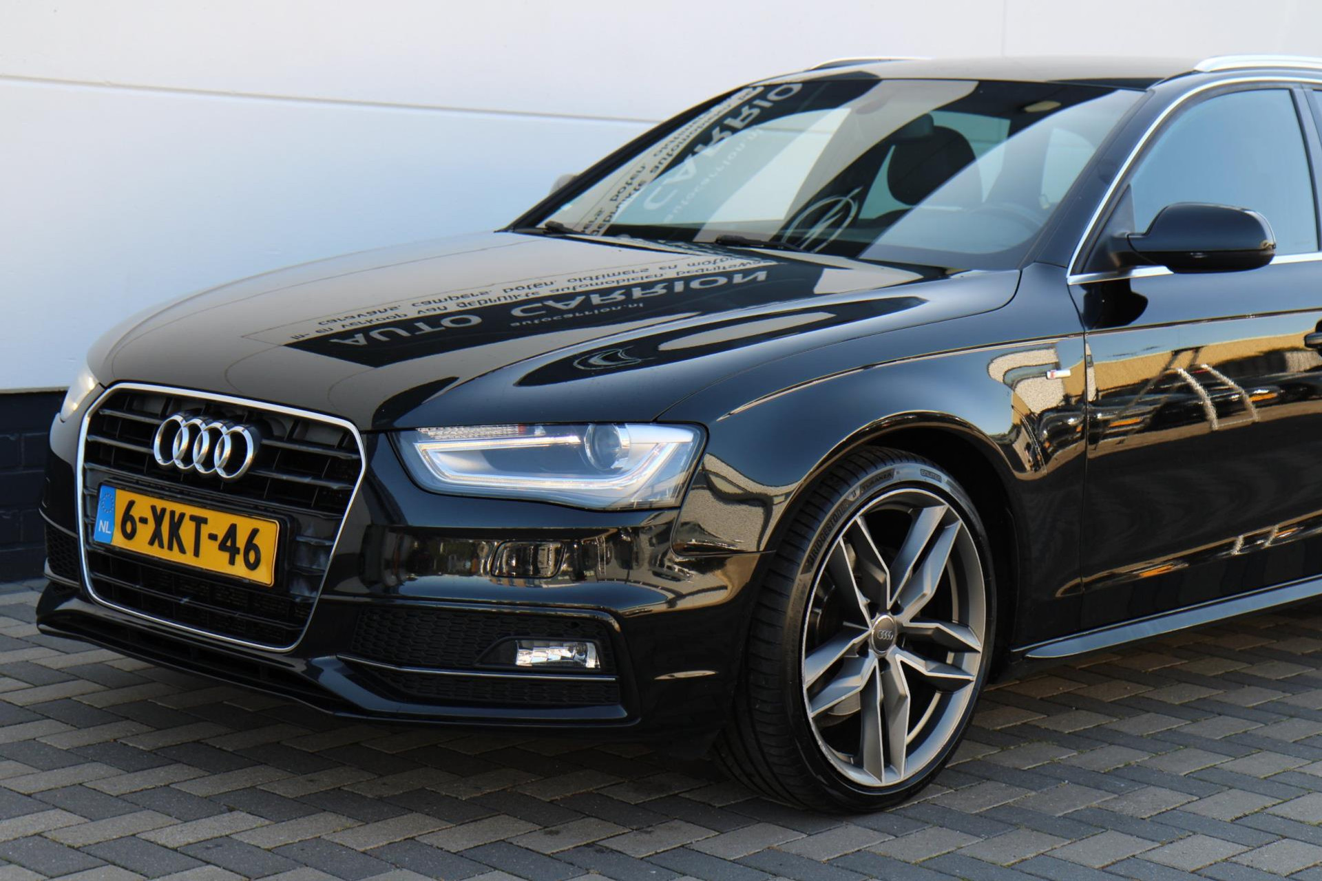 47494149-87.jpg