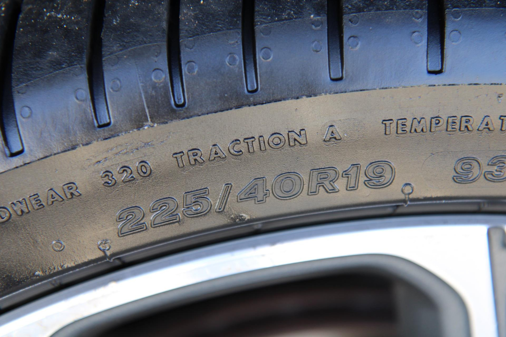47509796-86.jpg