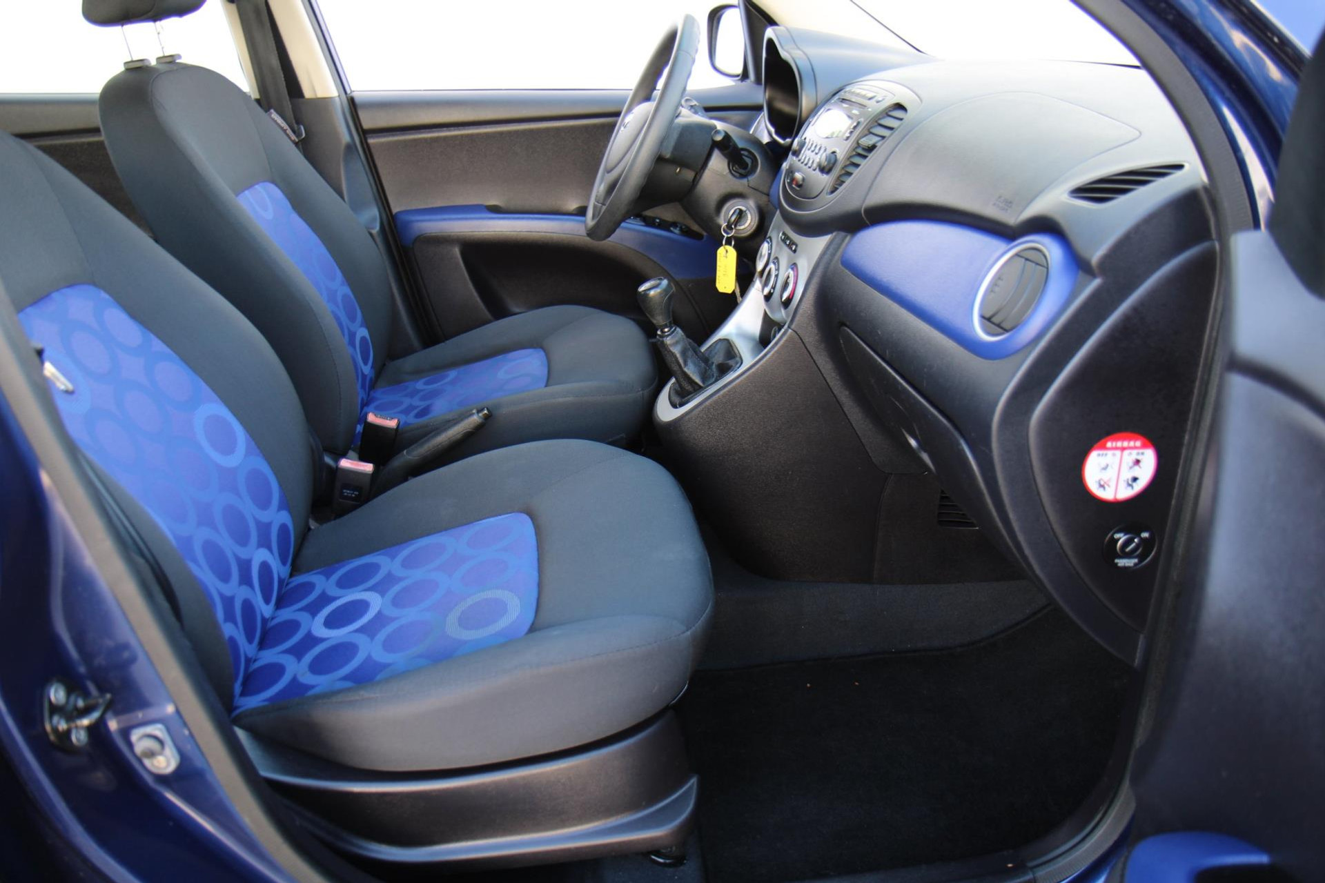 47516980-27.jpg