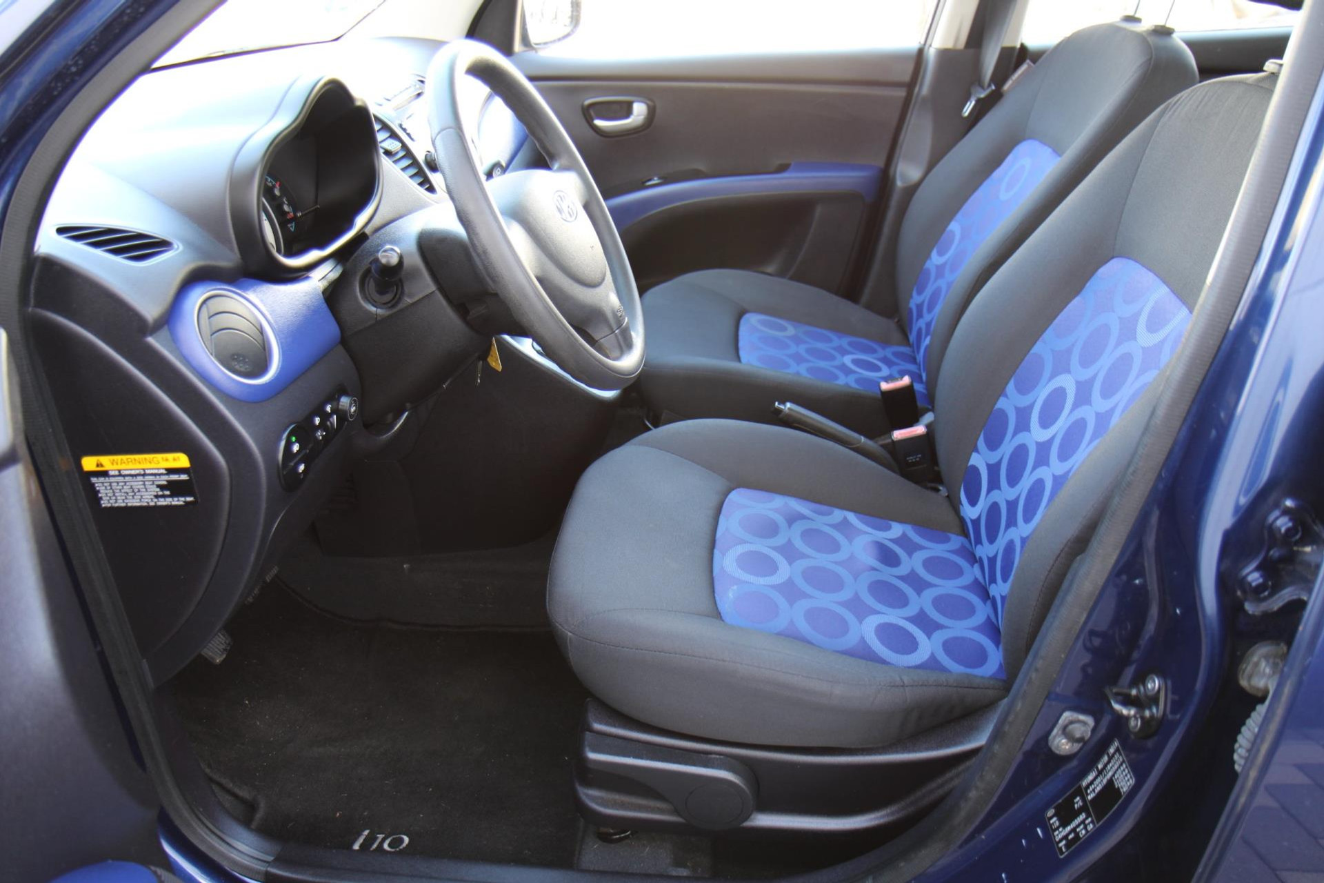 47516980-6.jpg