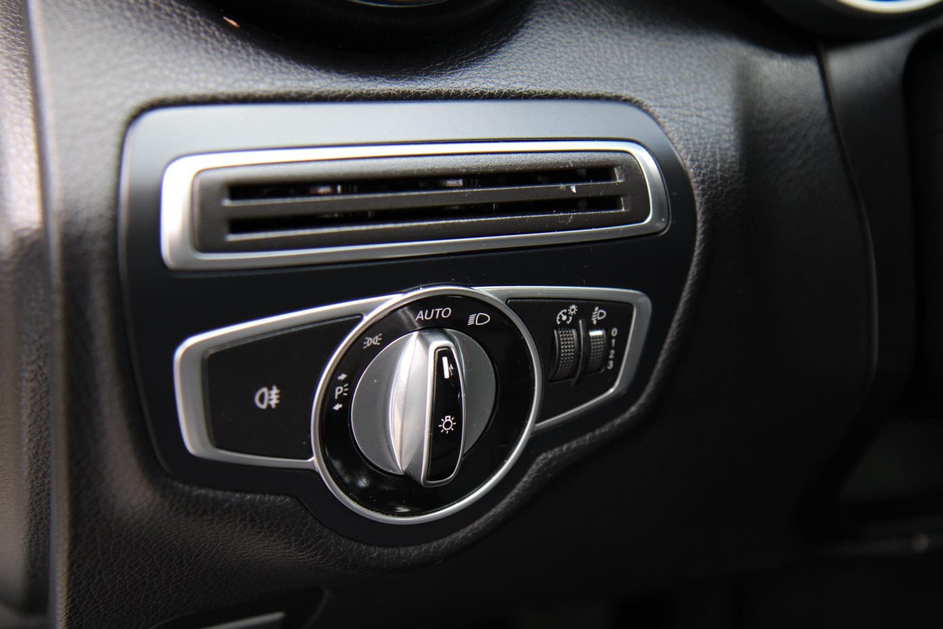 47540295-36.jpg