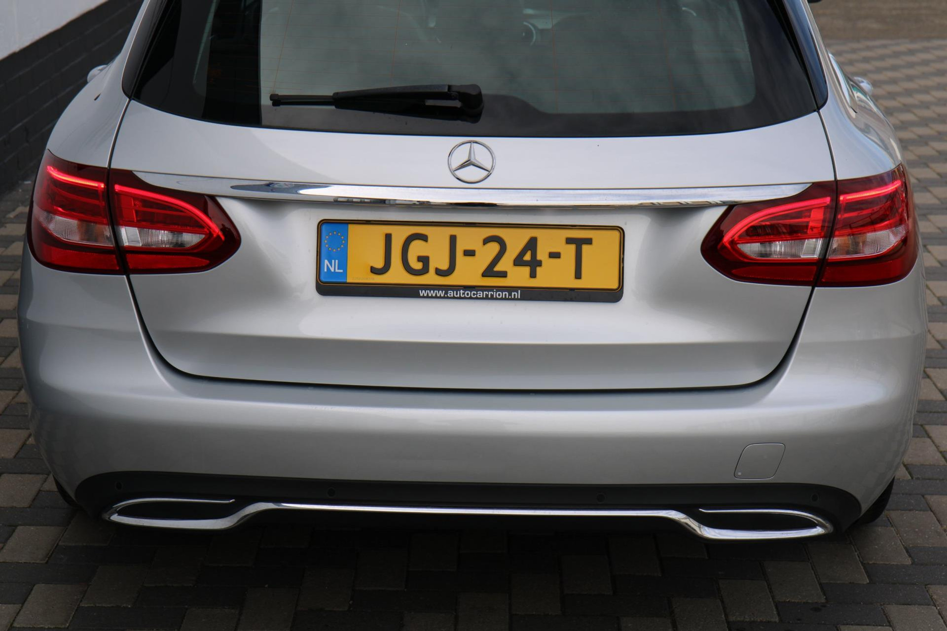 47540295-89.jpg