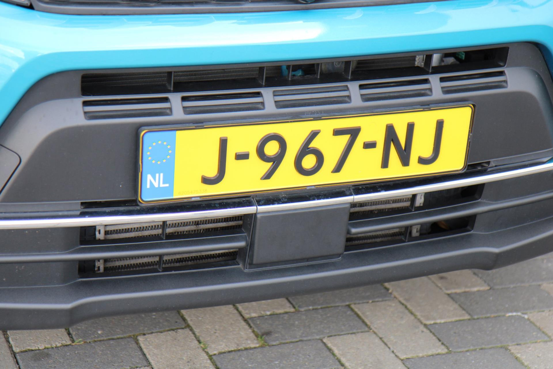 47586427-79.jpg