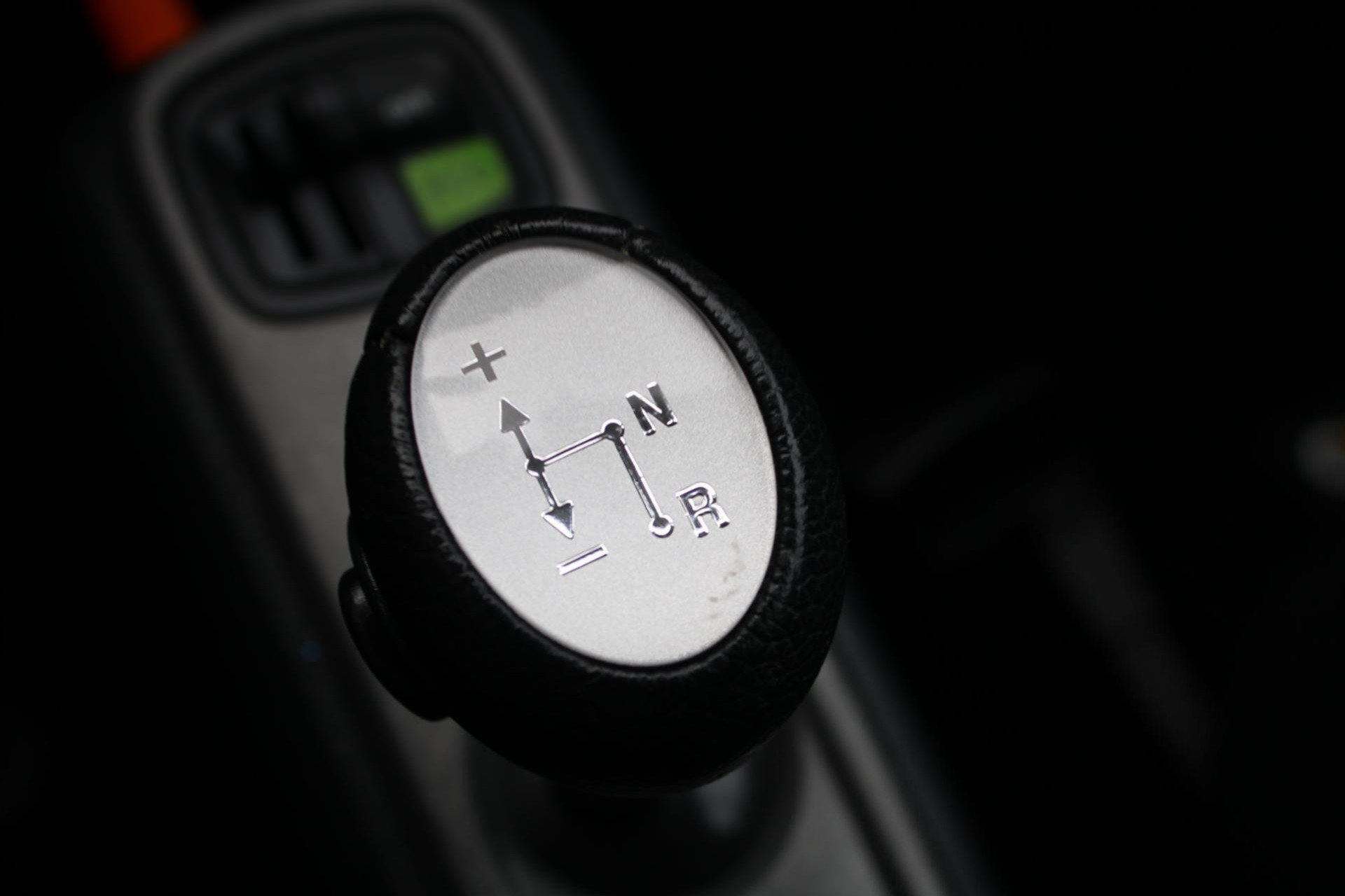 47716563-15.jpg