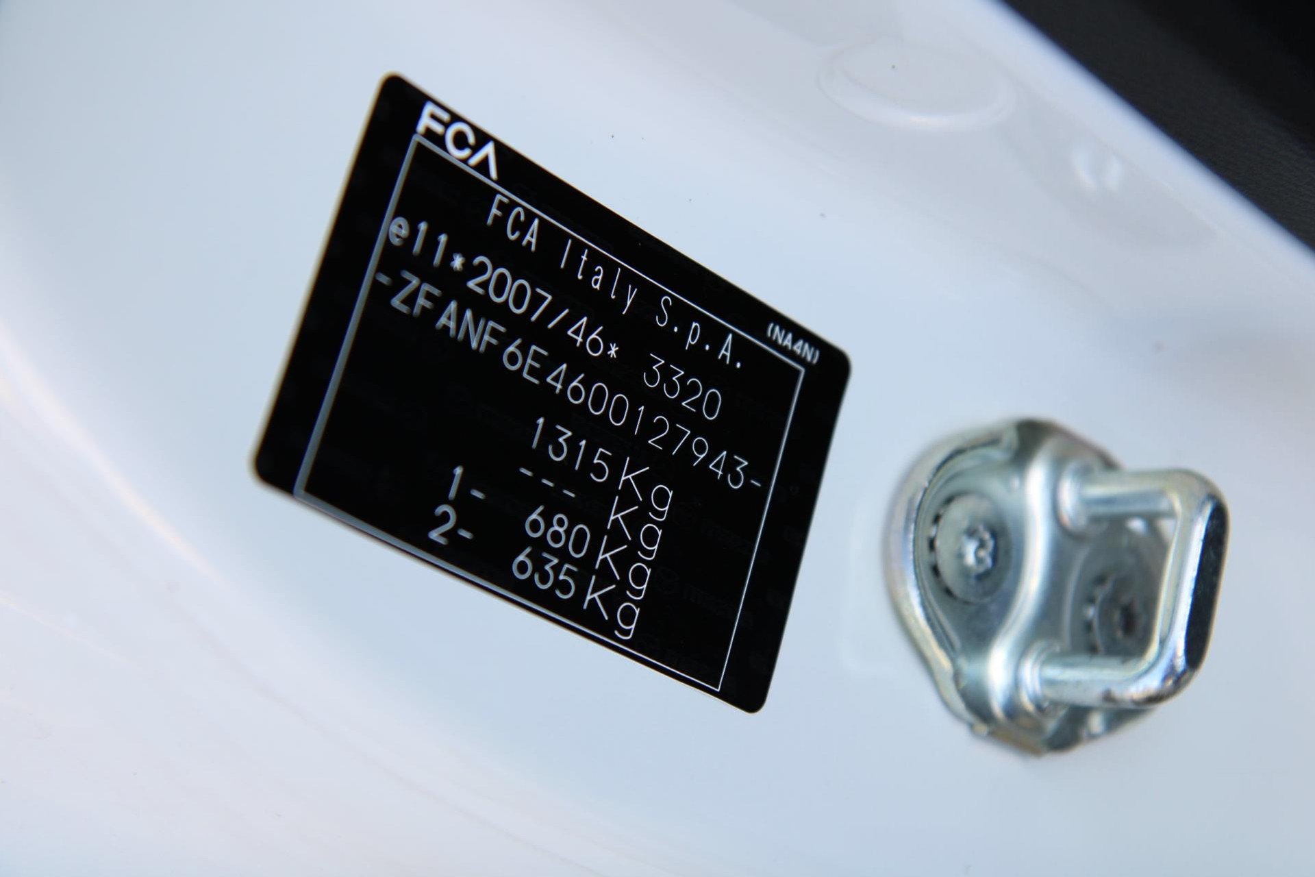 47768845-59.jpg