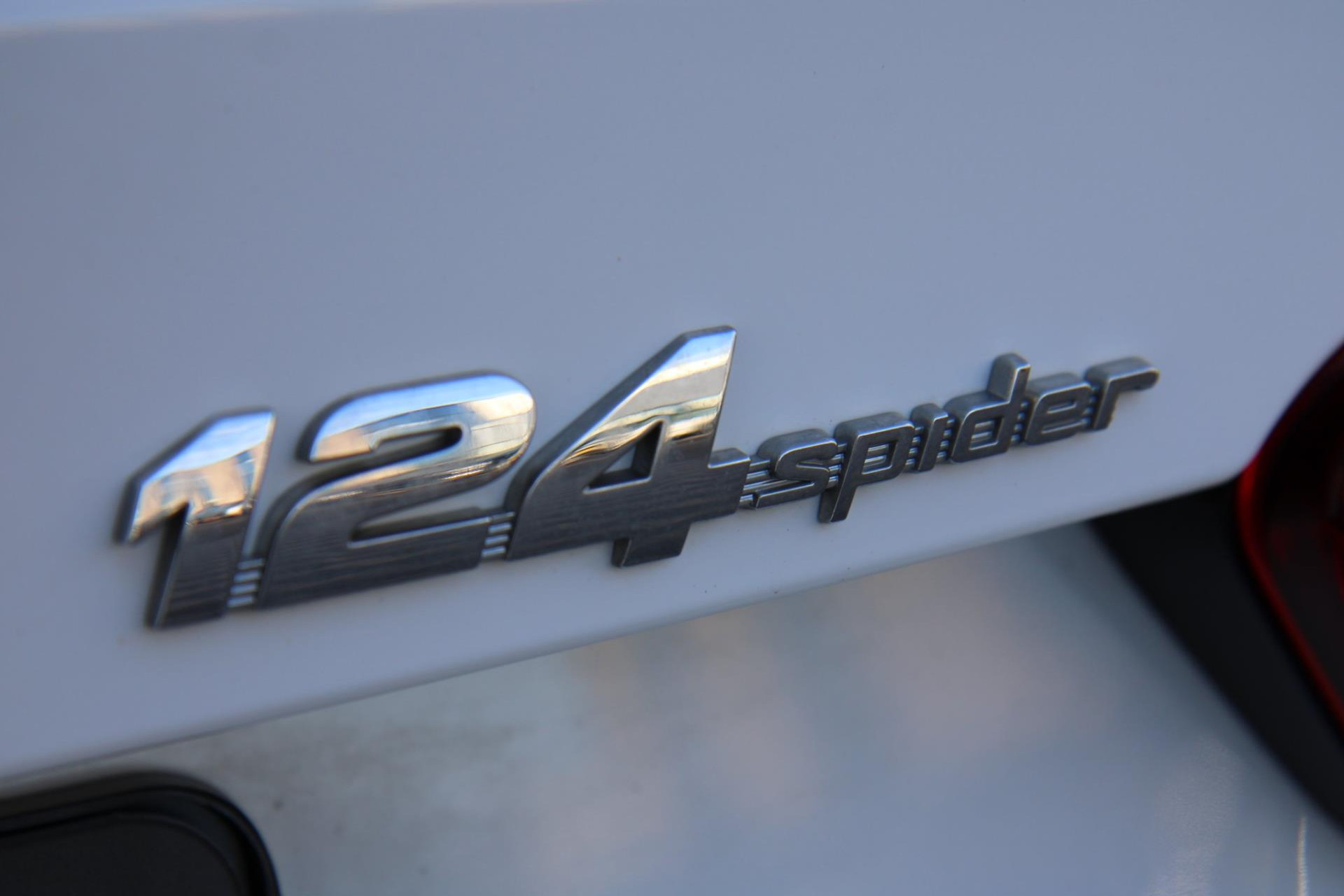 47768845-69.jpg