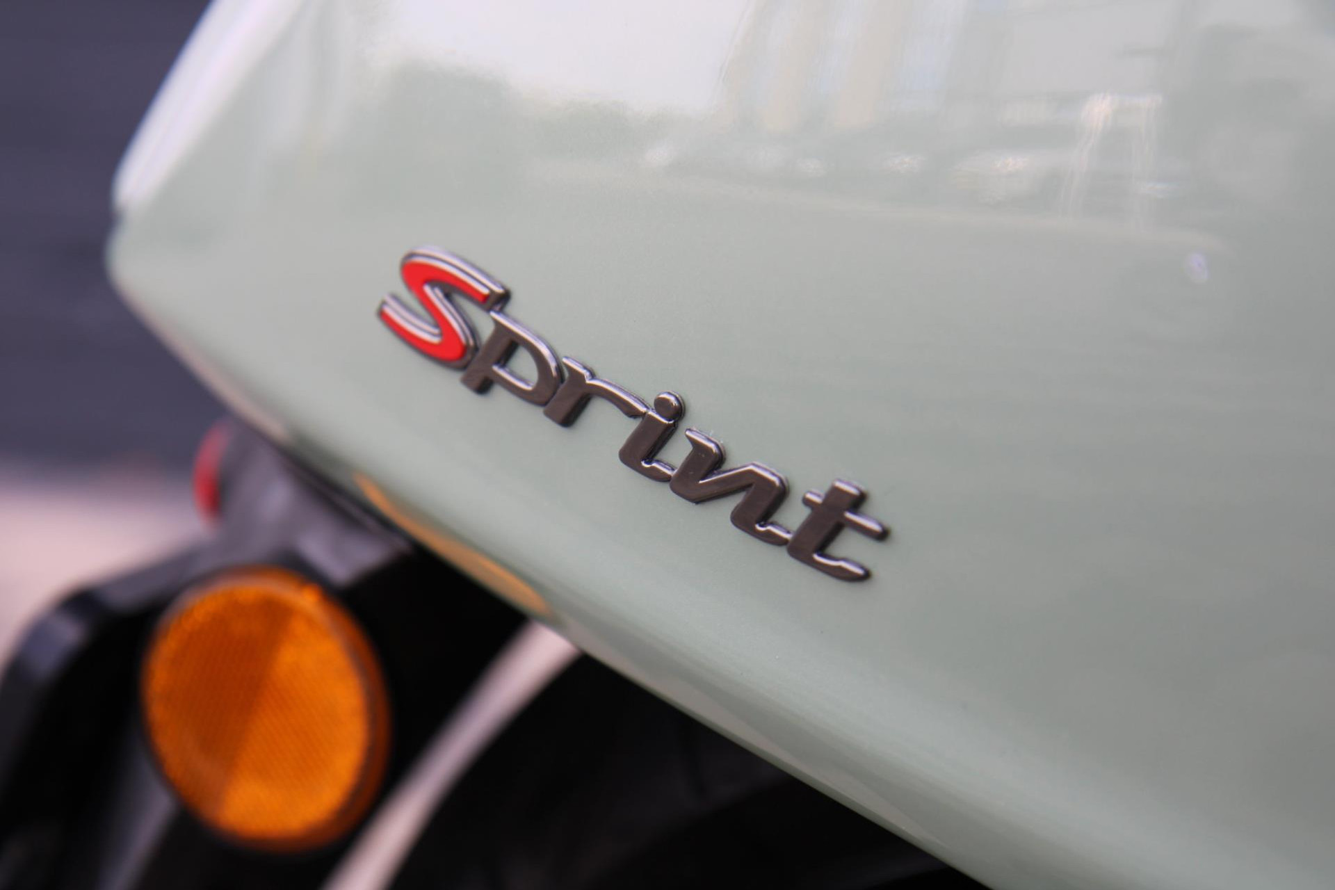 47781802-84.jpg