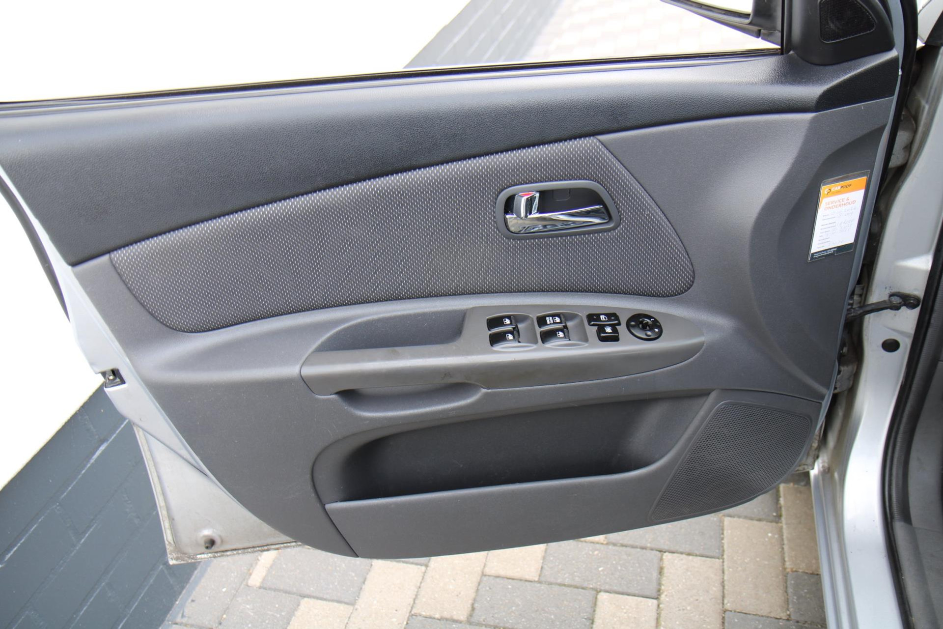 47920585-41.jpg