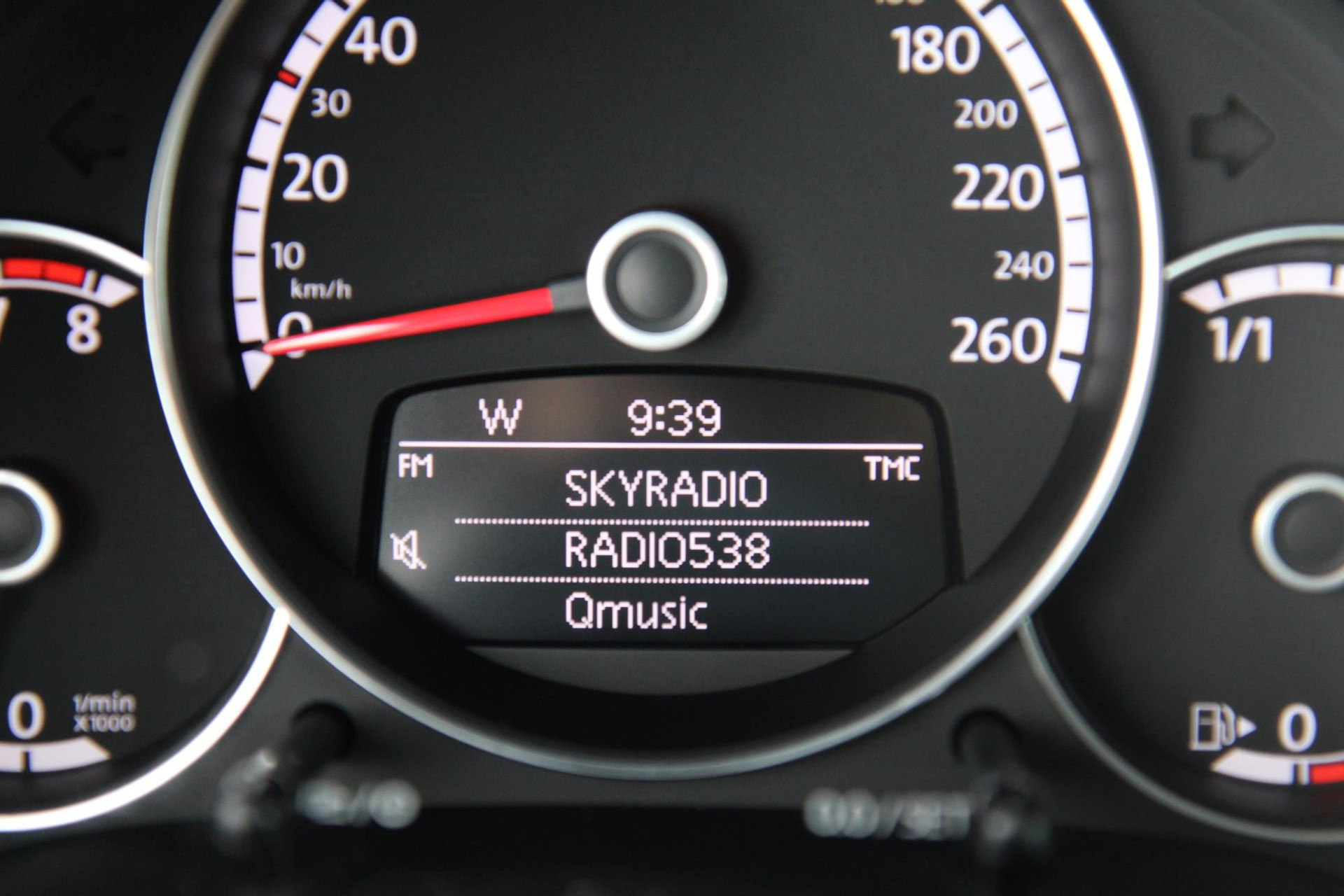 47950758-16.jpg