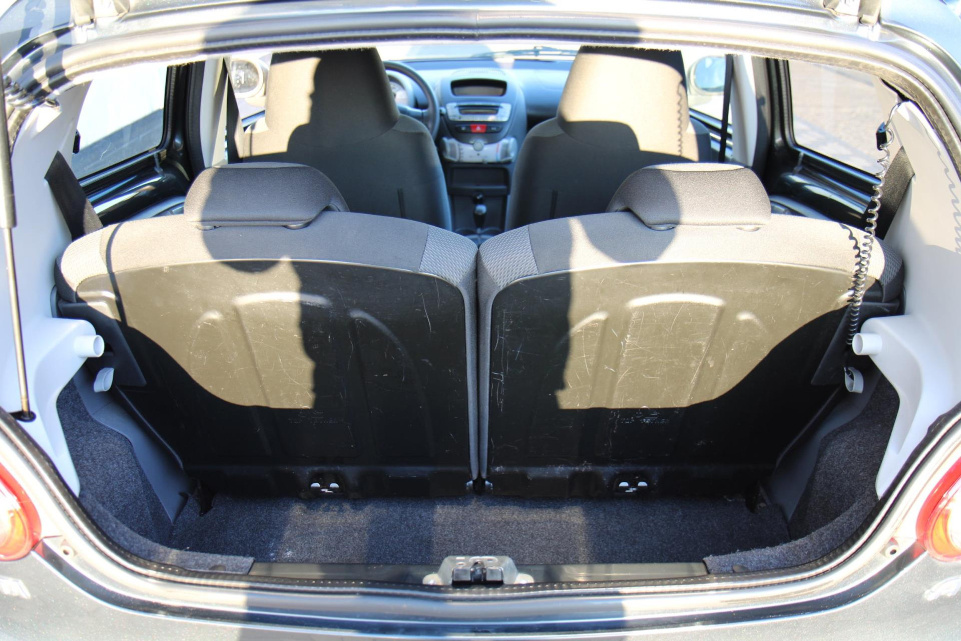 47950781-27.jpg