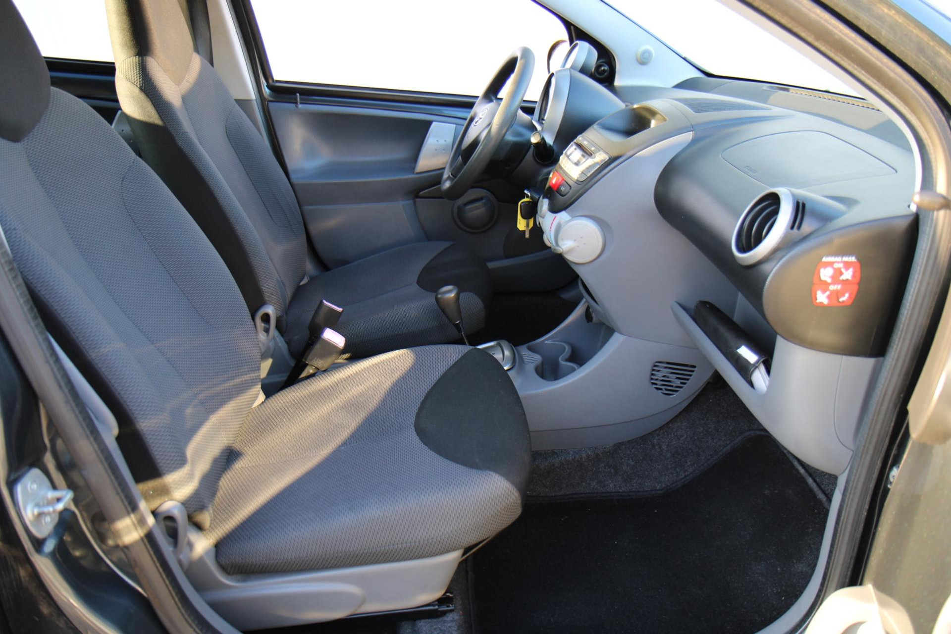 47950781-40.jpg