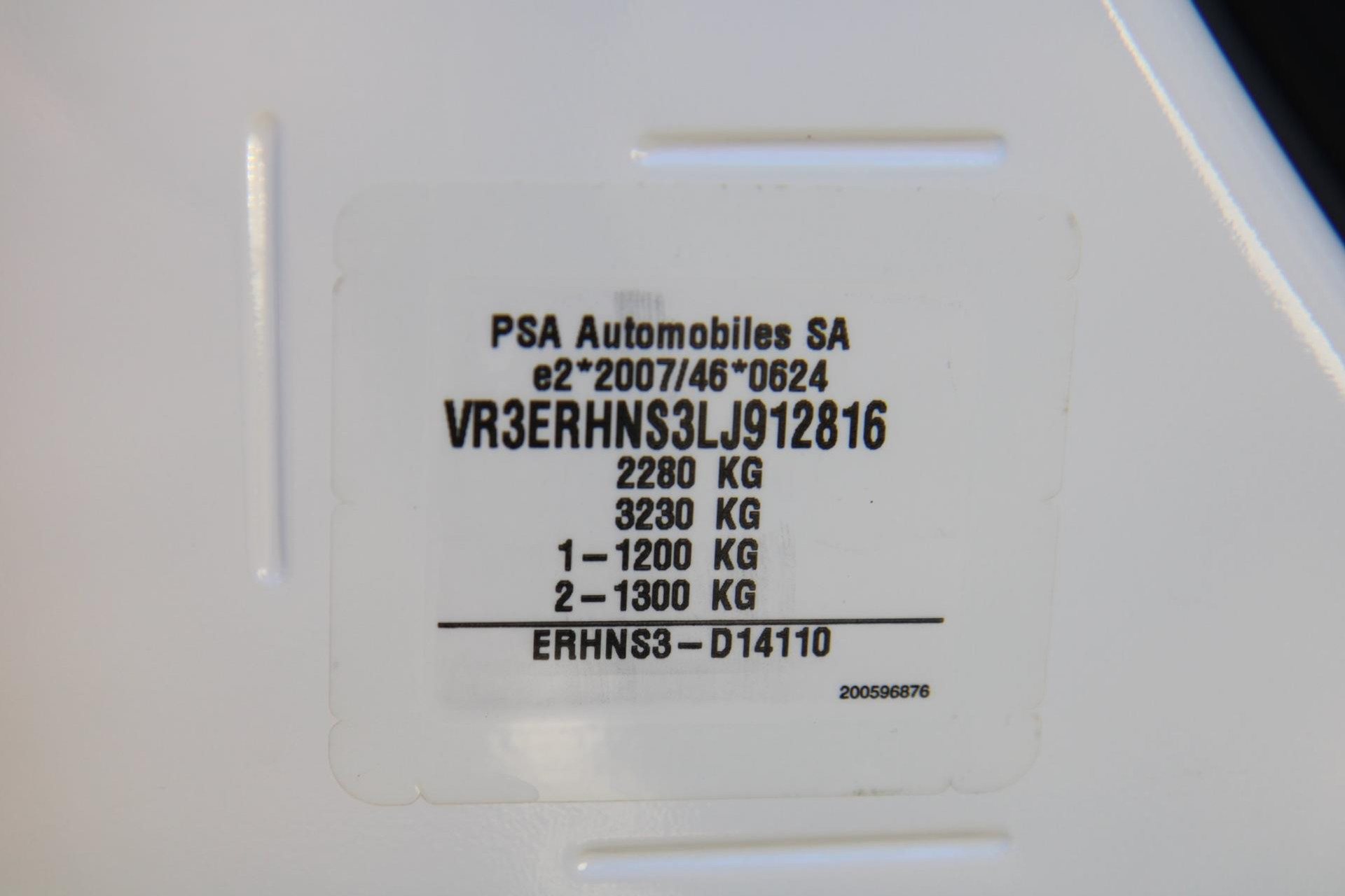 47950791-45.jpg