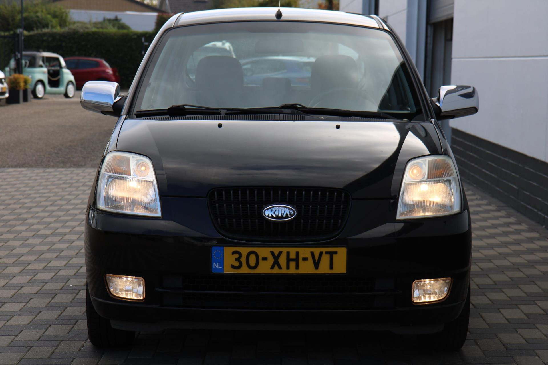 47995127-21.jpg