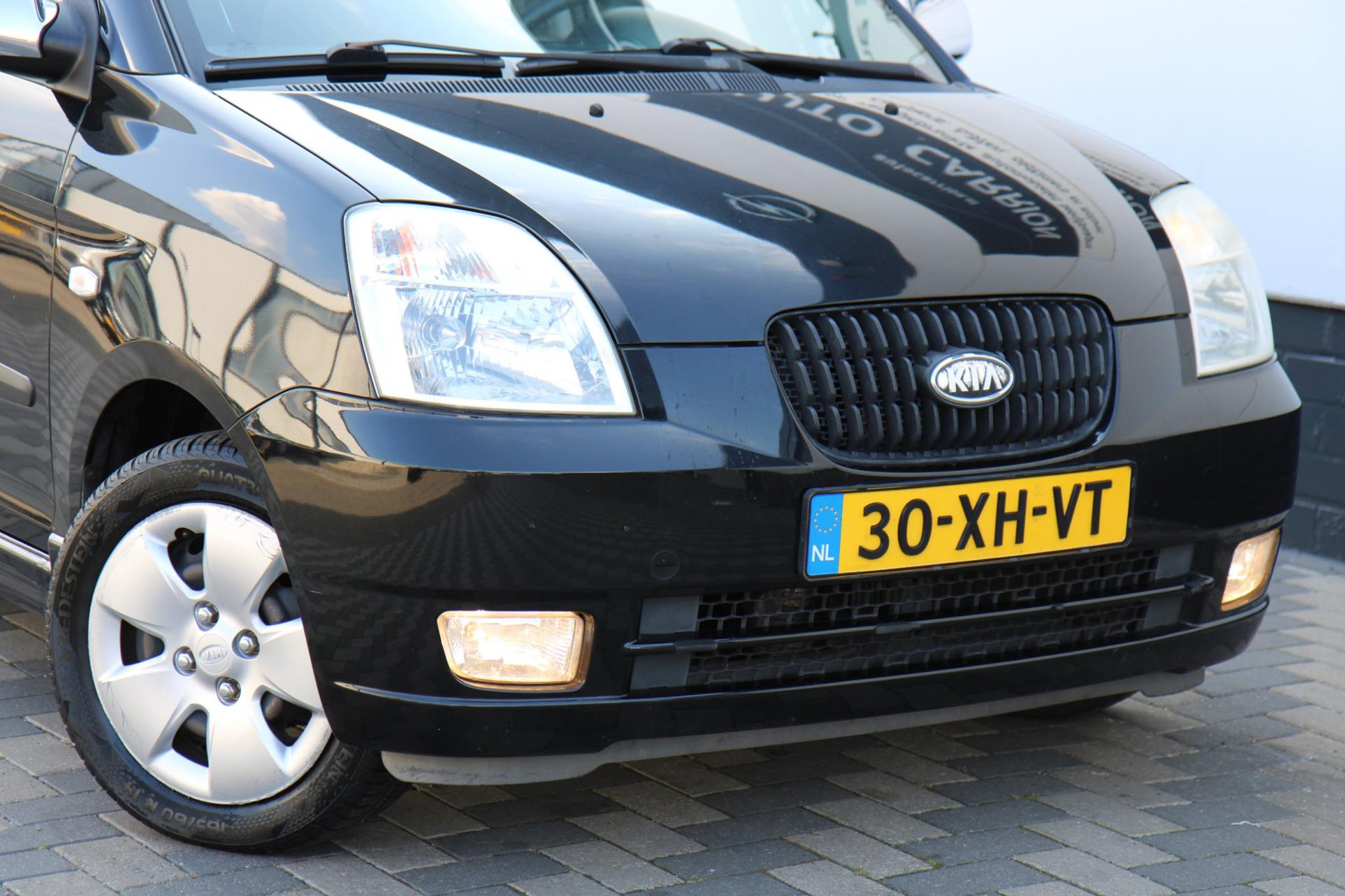 47995127-67.jpg