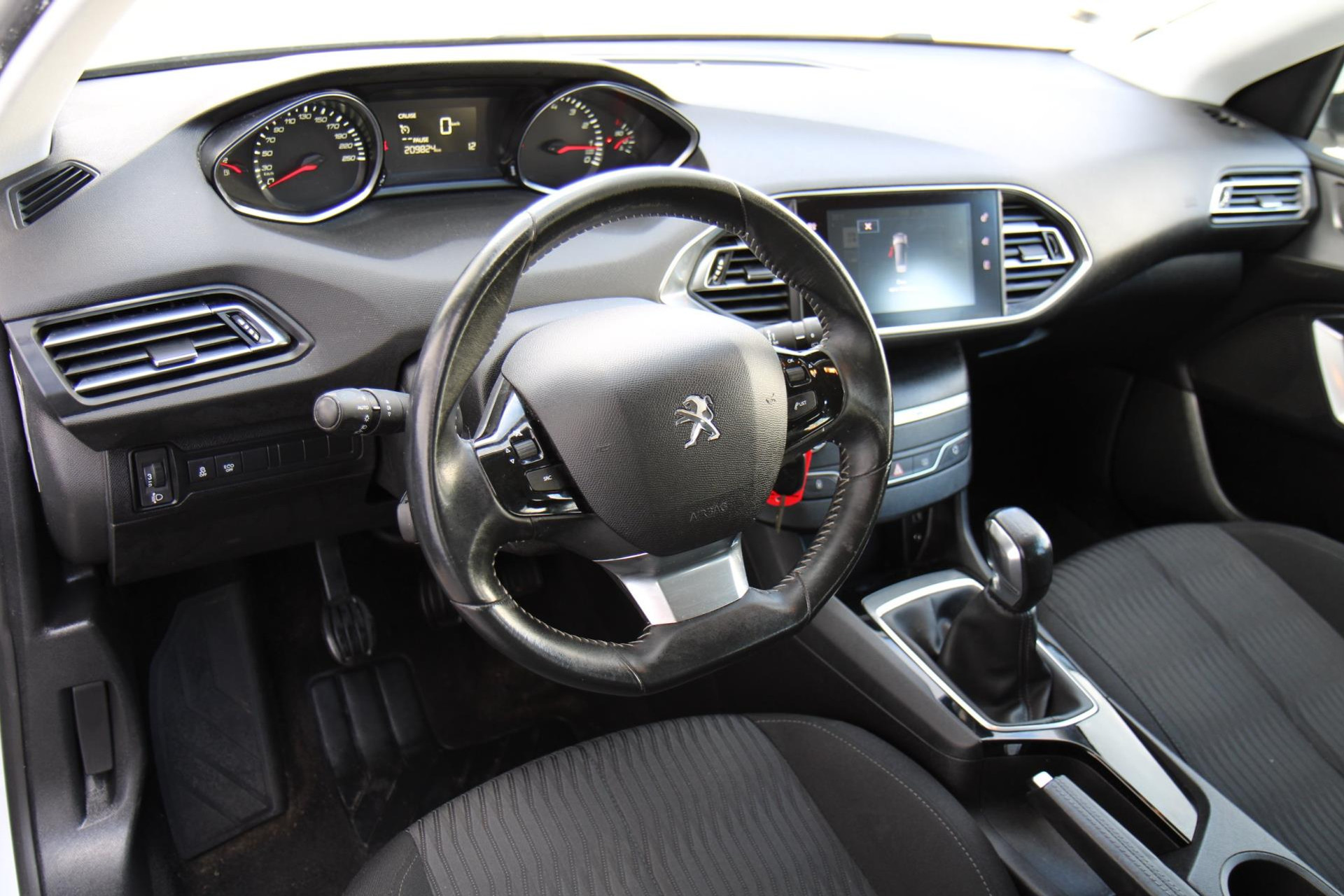 47995466-12.jpg