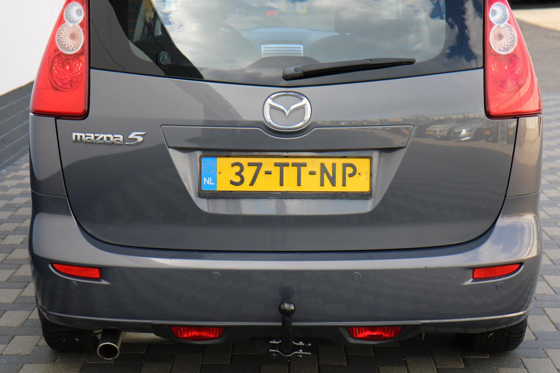47996288-32.jpg