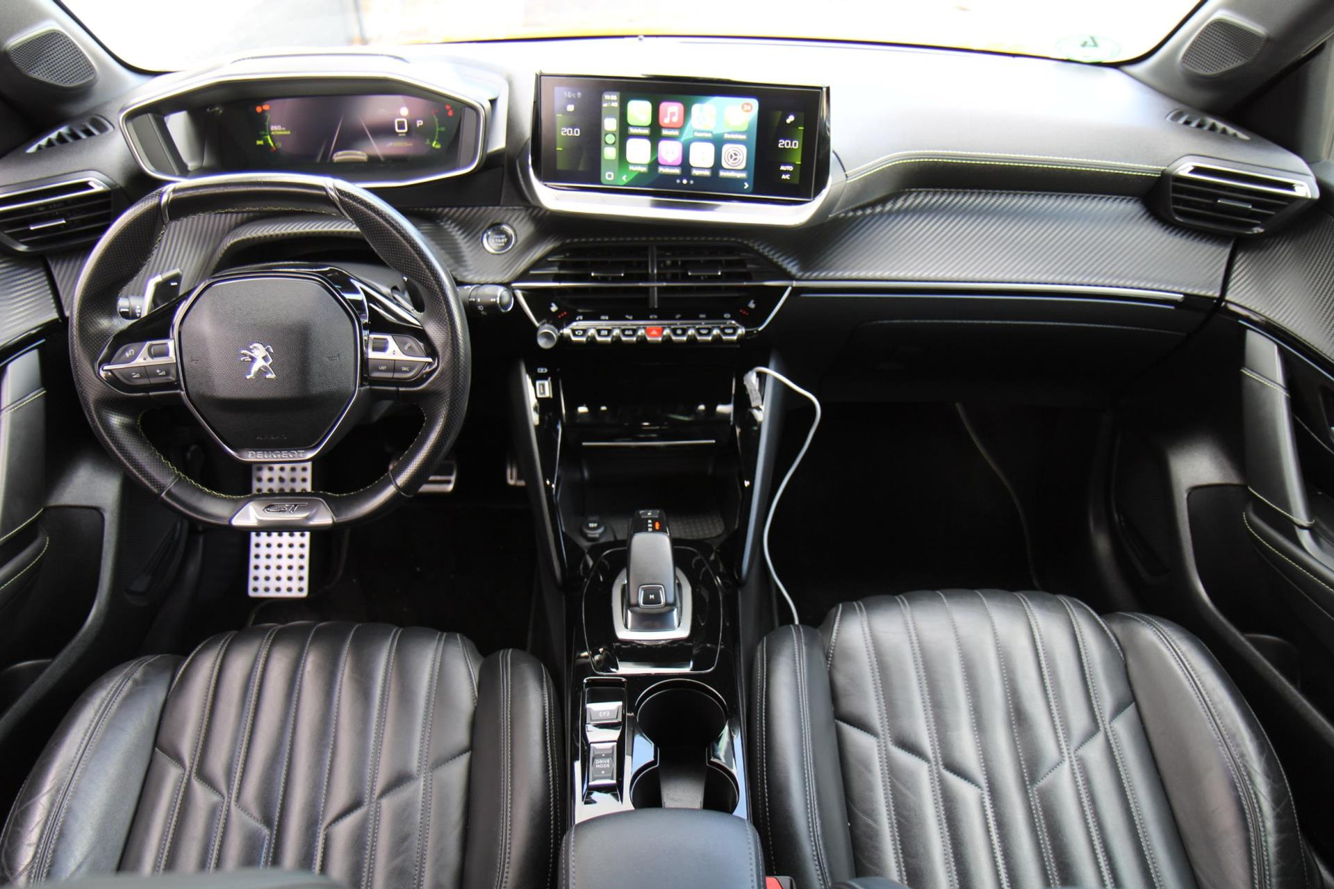 48090426-10.jpg