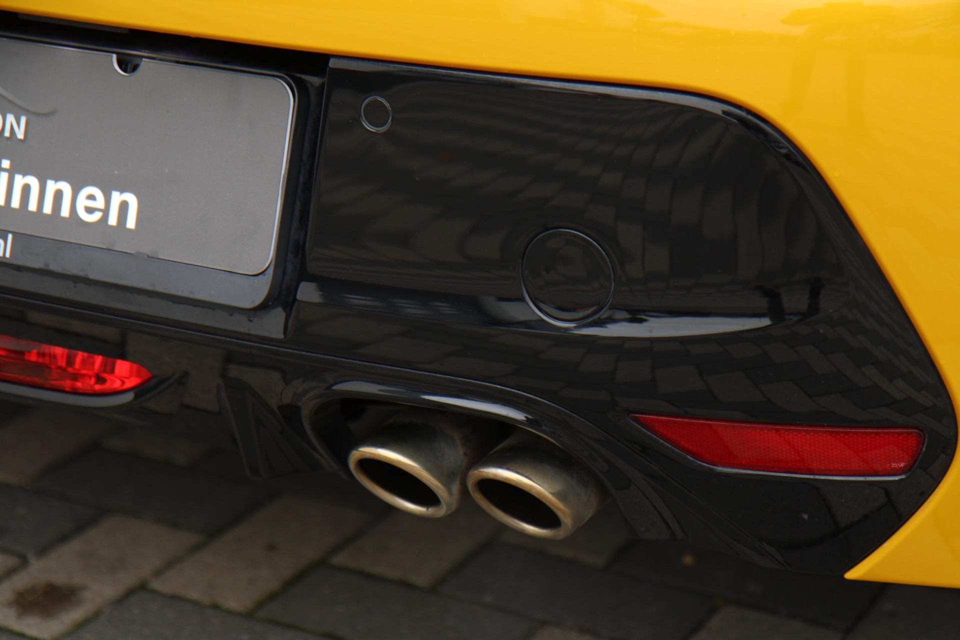 48090426-67.jpg