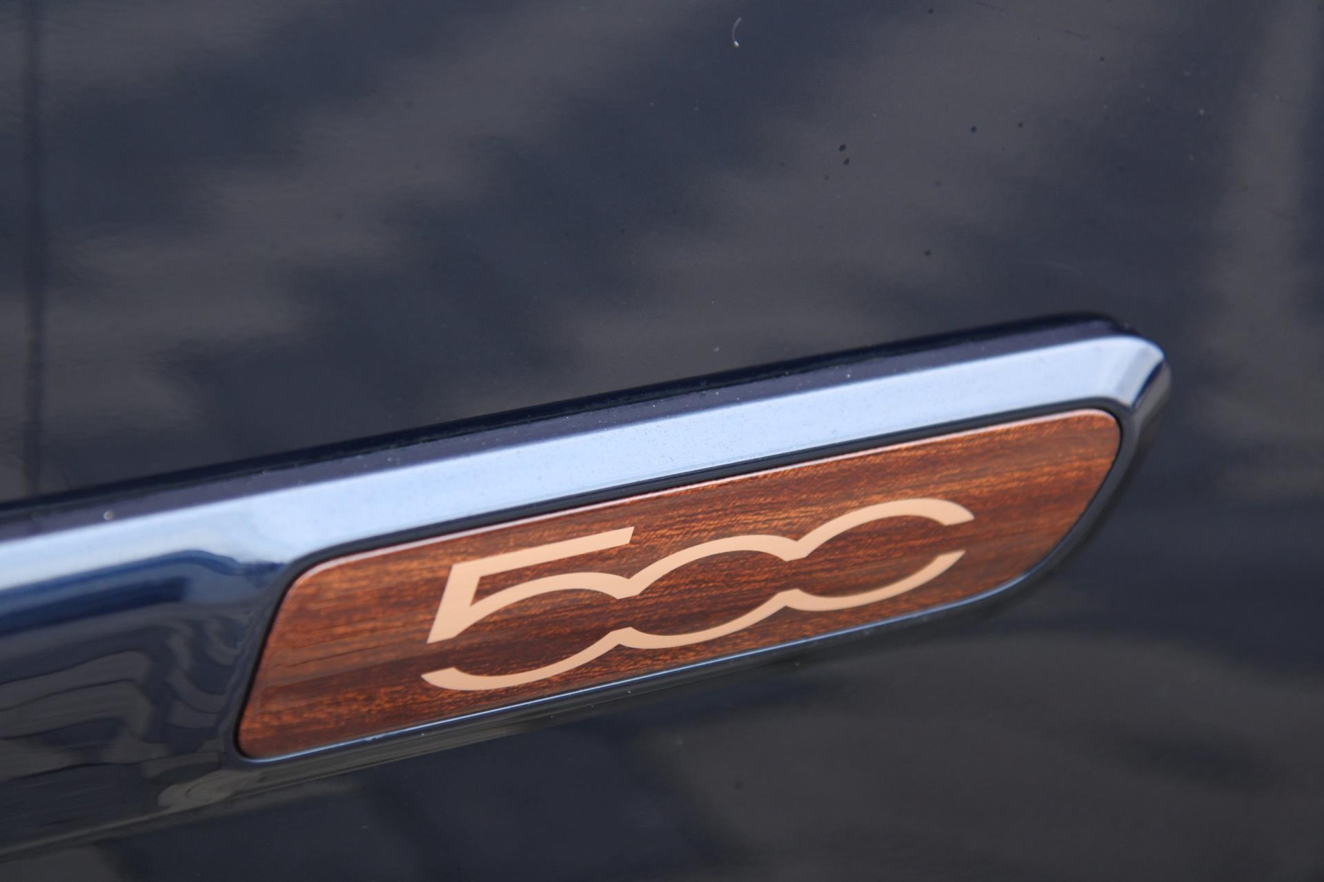 48197467-78.jpg