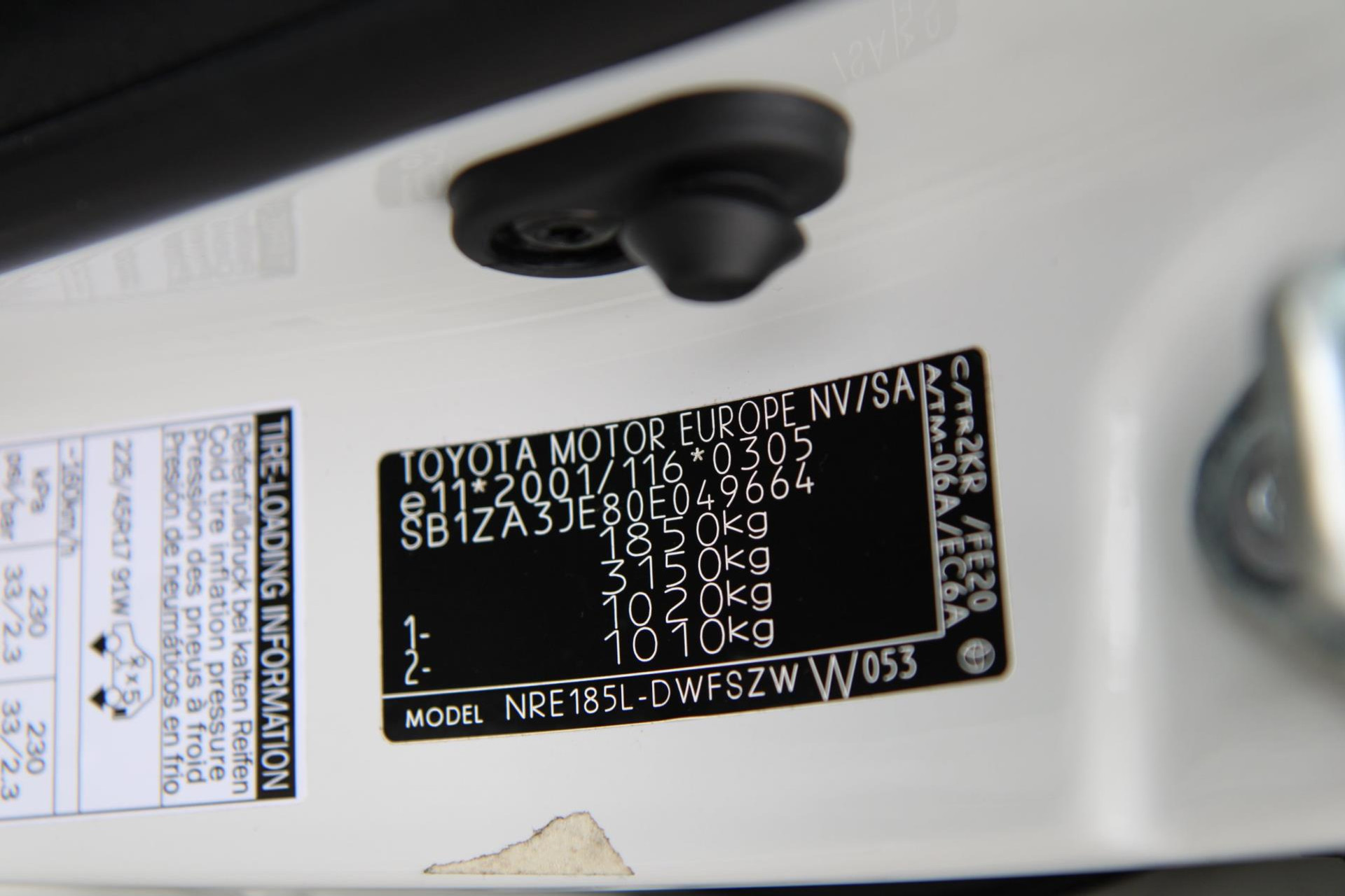 48334087-38.jpg