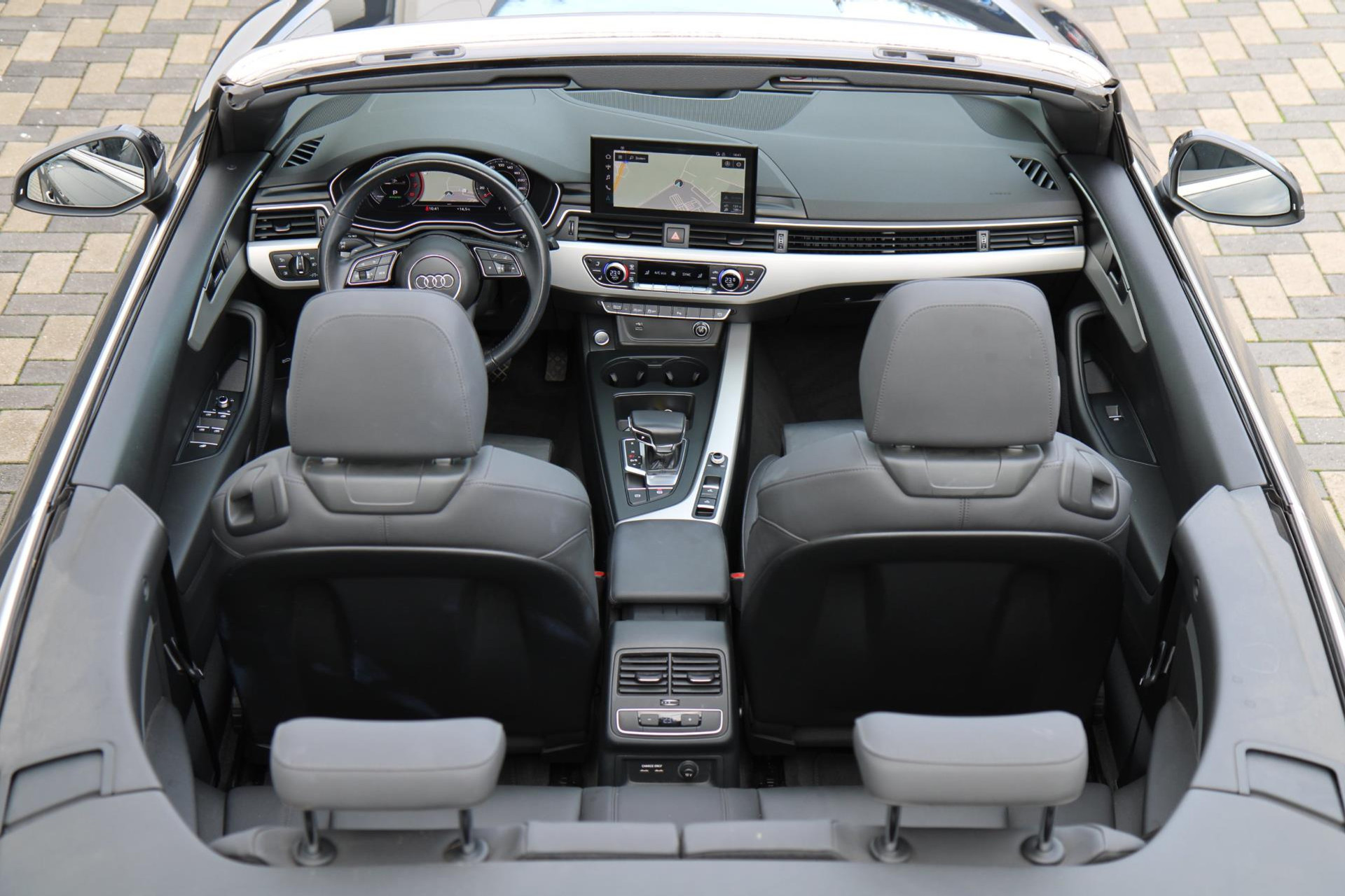 48461612-25.jpg