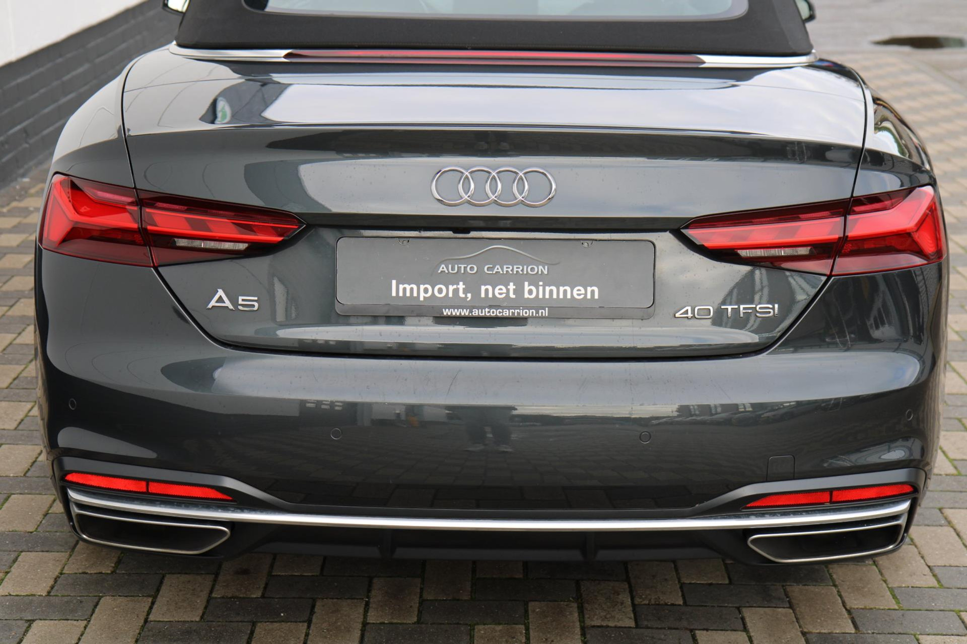 48461612-63.jpg
