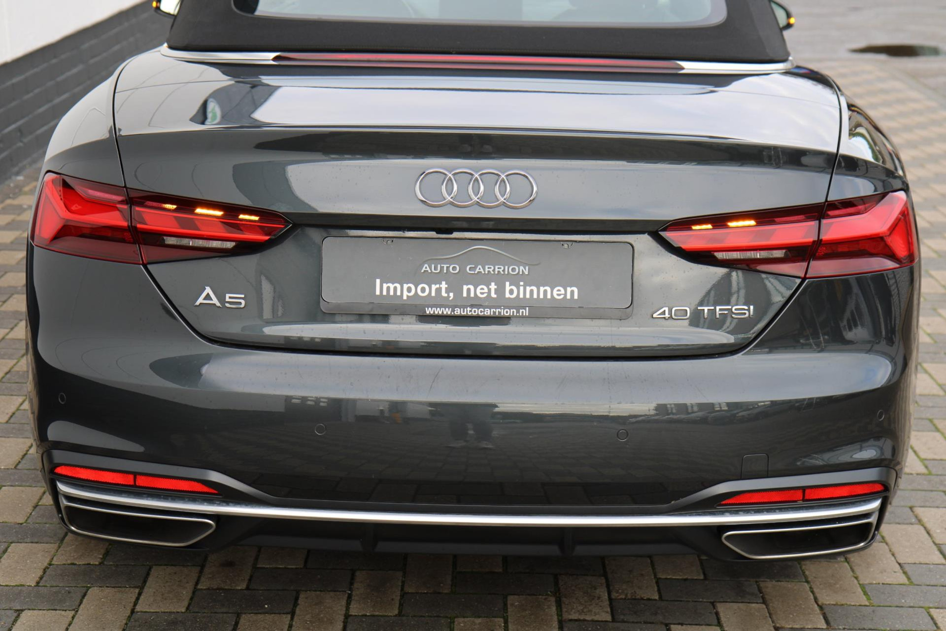 48461612-64.jpg
