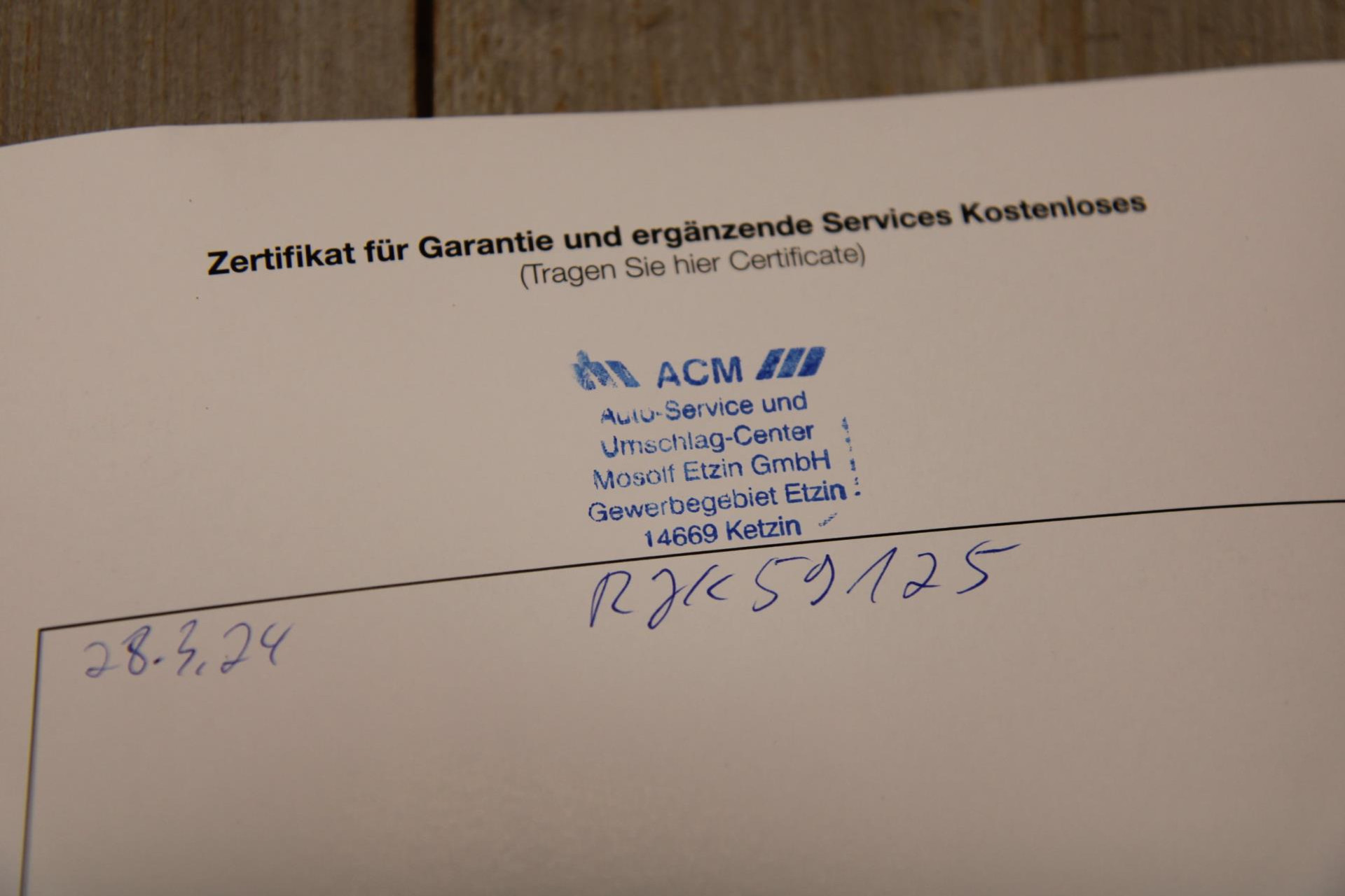 48634870-43.jpg