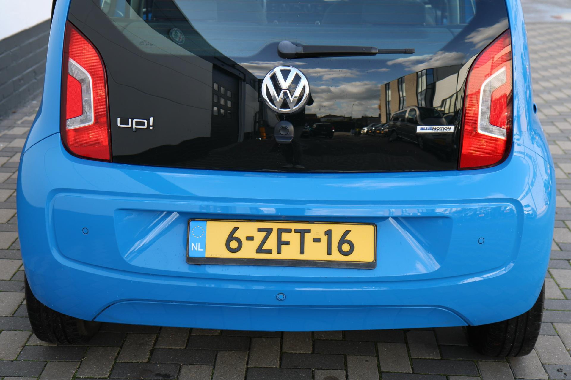 48649298-37.jpg