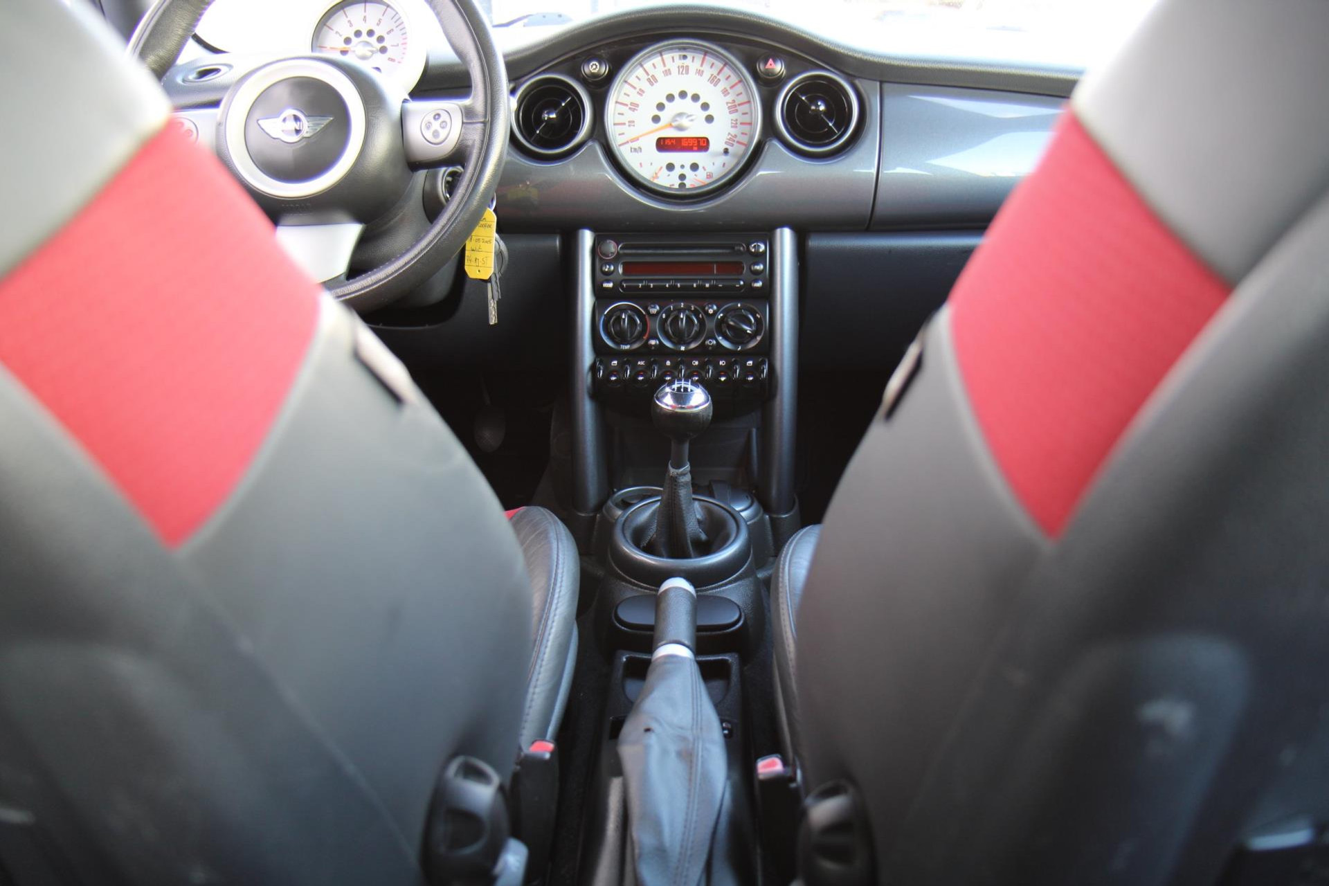 48651861-13.jpg