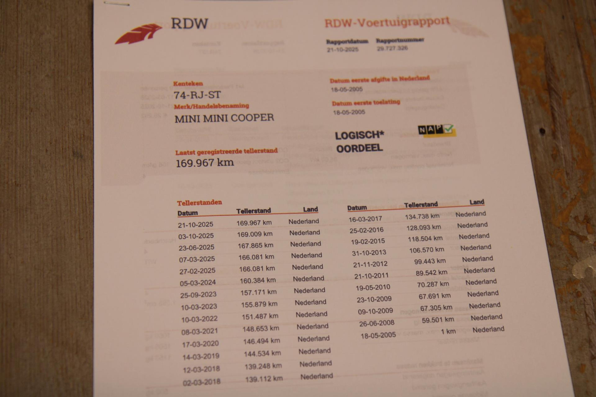 48651861-28.jpg