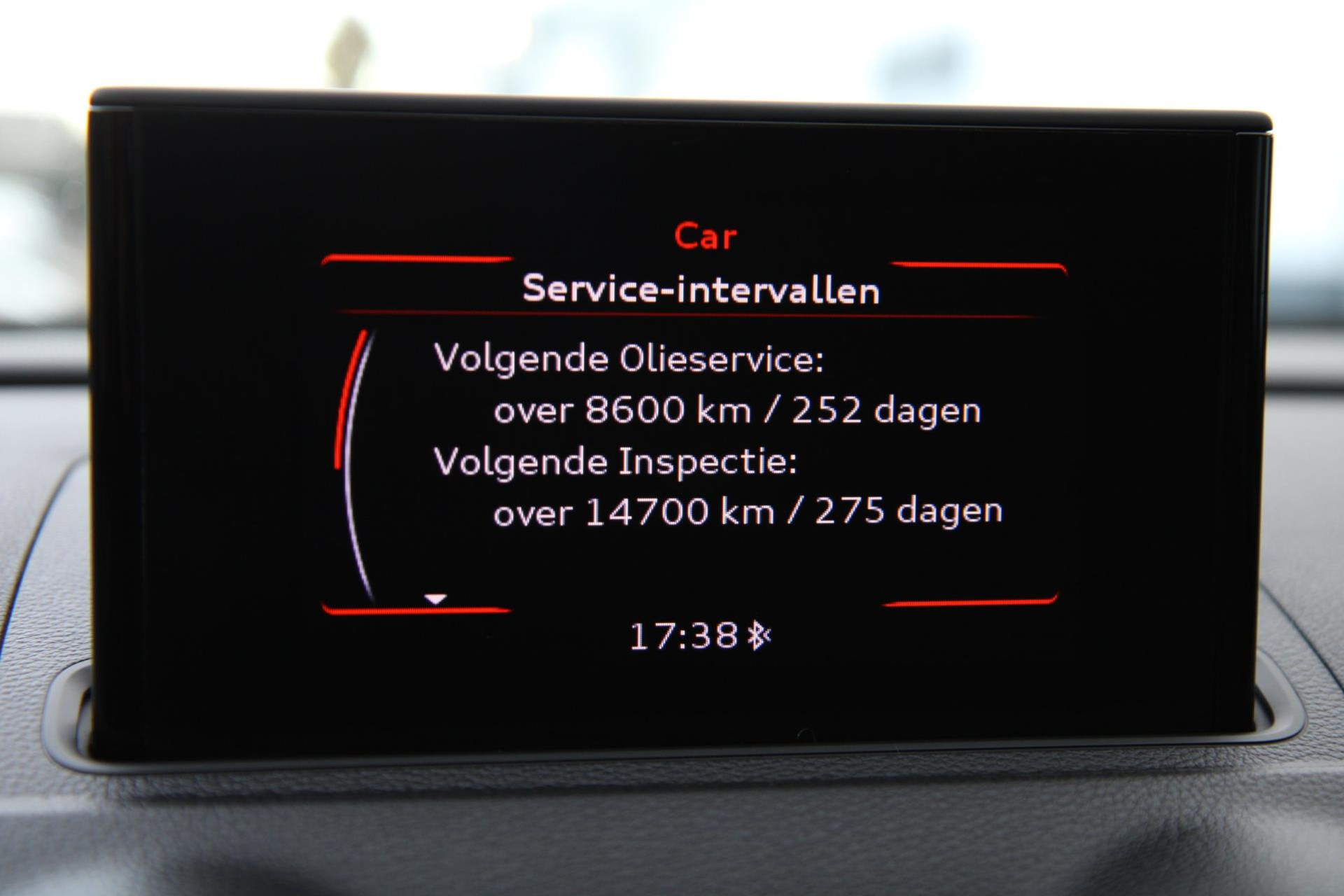 48668253-30.jpg