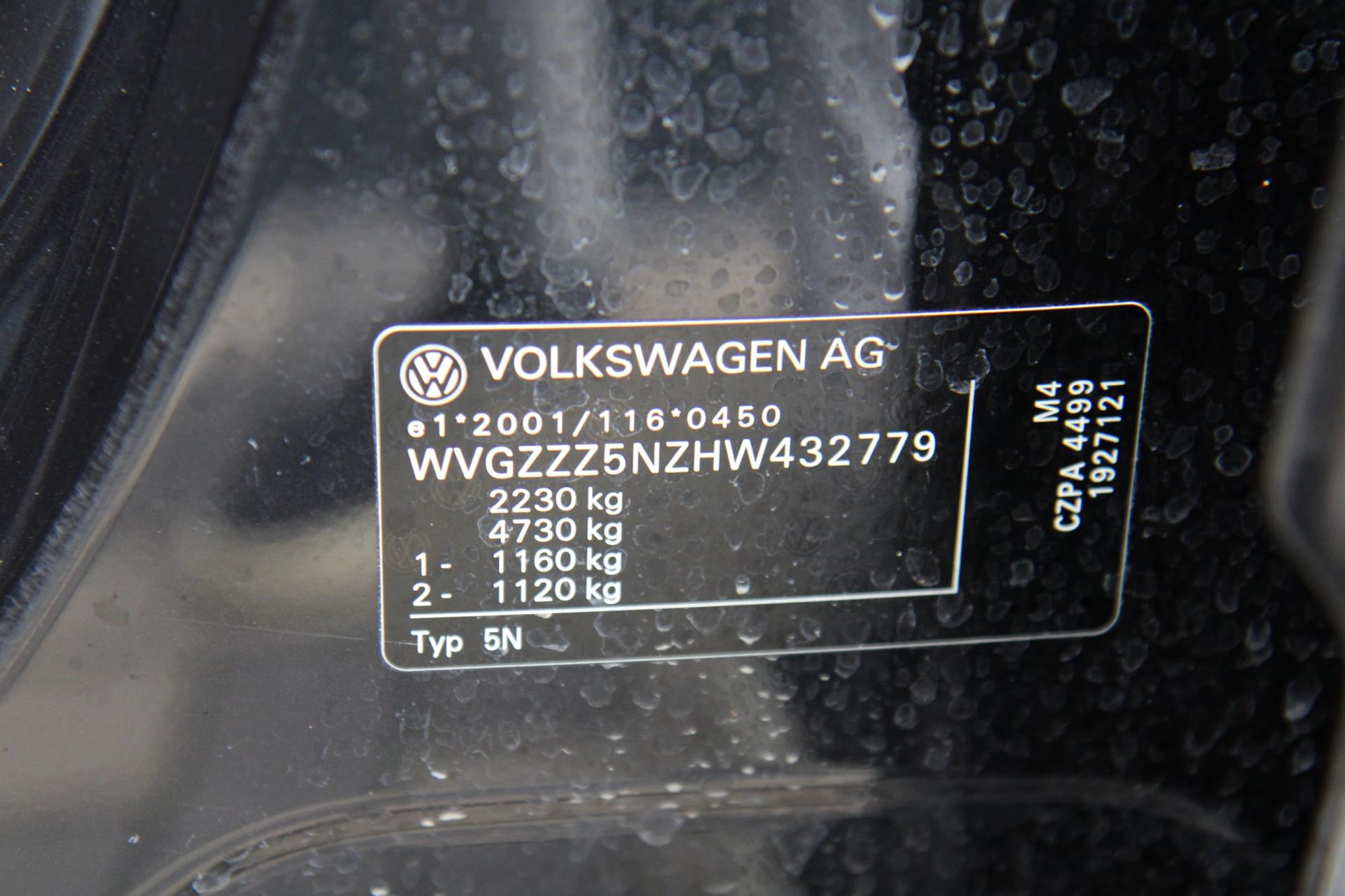 48668265-39.jpg