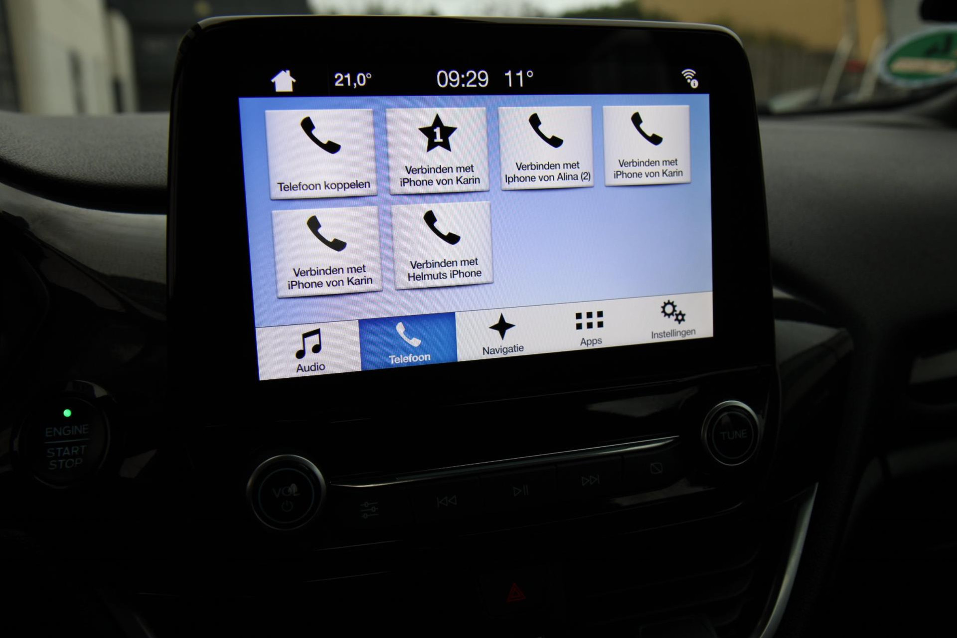 48685997-26.jpg