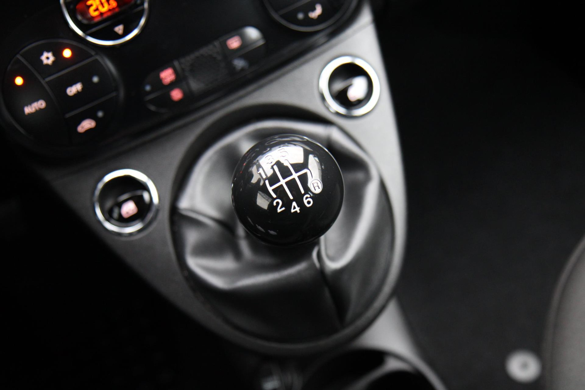 48686029-32.jpg