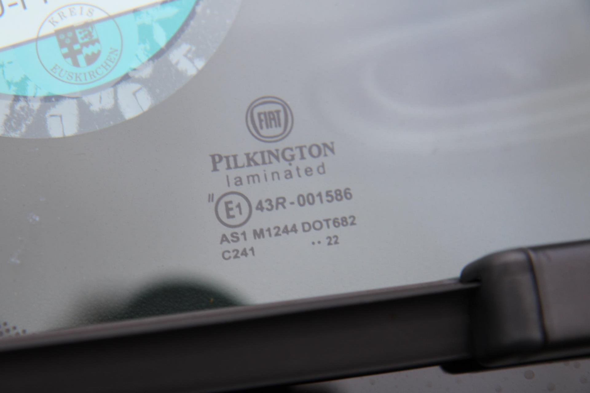 48686039-32.jpg
